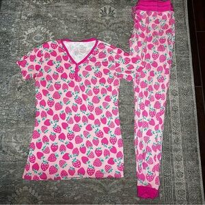 Little Sleepies Sweet Strawberries Womens Pajama Set XS Short Sleeve Bamboo